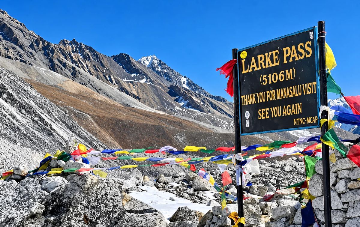 Larke Pass vs. Thorong La: Which in 2027?