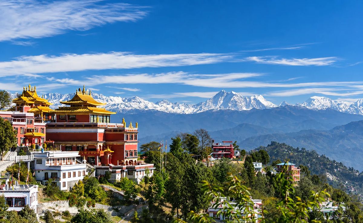 Chisapani, Nagarkot & Dhulikhel Scenic Trek – 4 Days